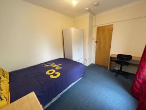 Photo 16- click for photo gallery